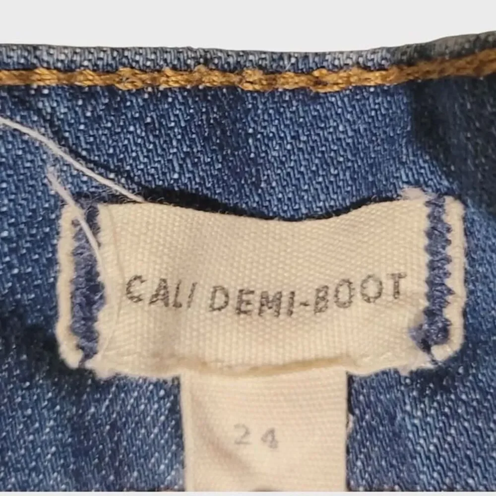 Madewell Cali Demi-Boot Jeans Women 24, 26W Casual Denim Raw Hem